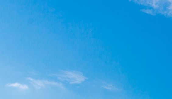 手绘姓名瓷杯图片欣赏：陶瓷杯手绘26个字母，个性定制必备！