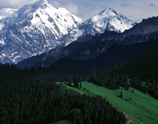 山区过年，别样生活；过年生活，山间温馨