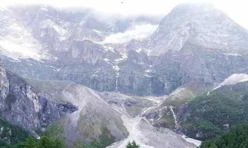三ღ符号