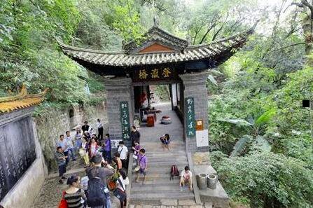 三dnf无法分解的时装怎么丢弃